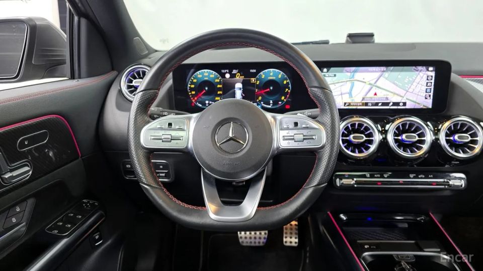 Mercedes-Benz GLA-Class