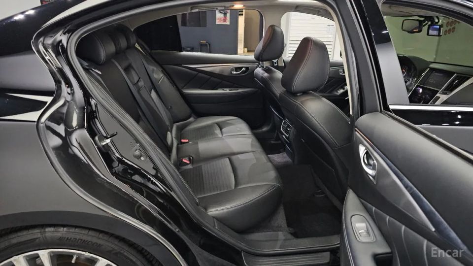 Infiniti Q50
