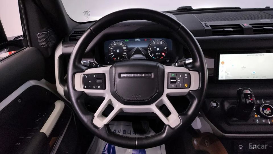 Land Rover Defender