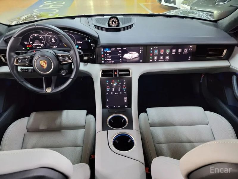 Porsche Taycan