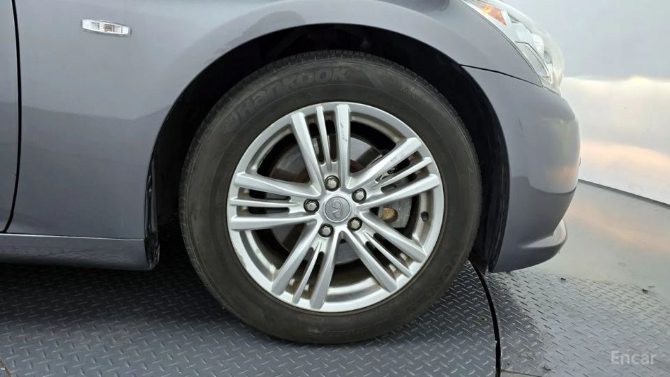 Infiniti G