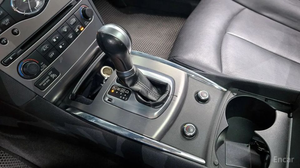 Infiniti G