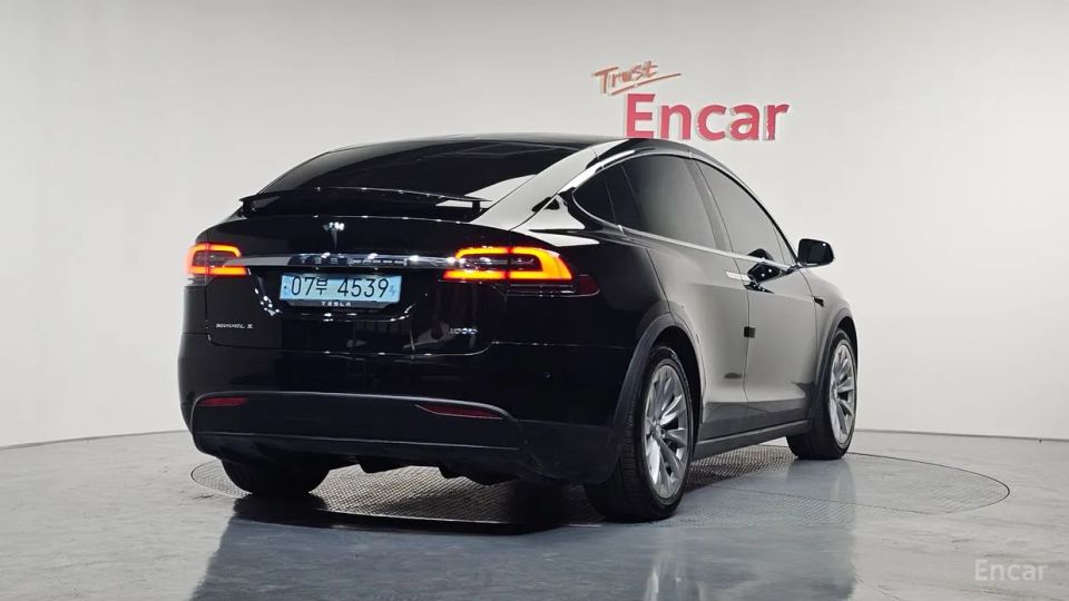 Tesla model-x