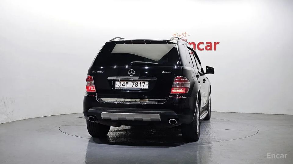 Mercedes-Benz M-class