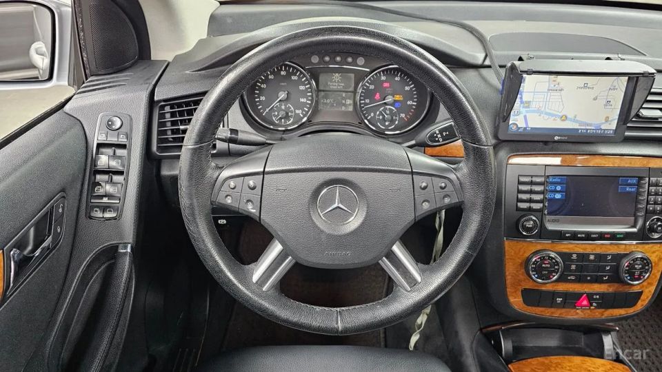 Mercedes-Benz R-Class