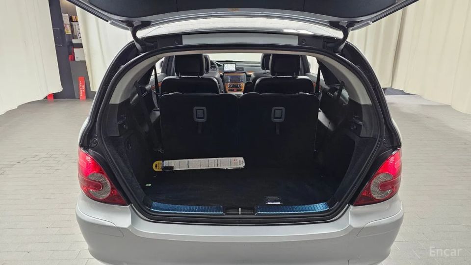 Mercedes-Benz R-Class