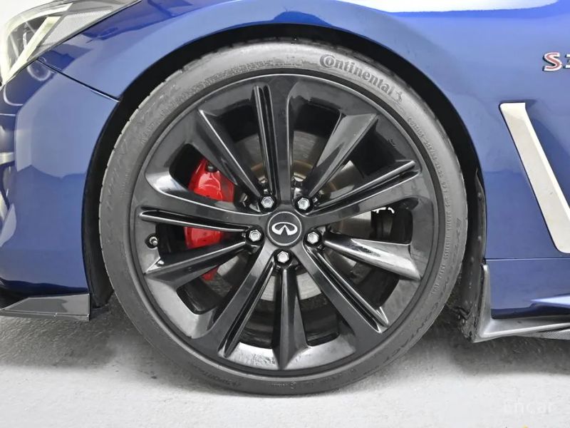 Infiniti Q60