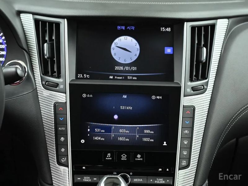 Infiniti Q60