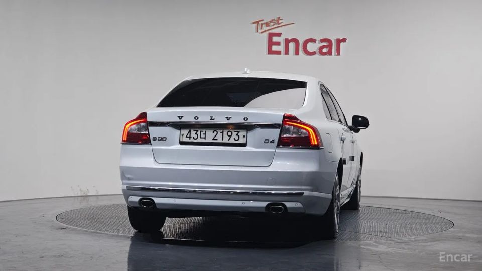 Volvo S80