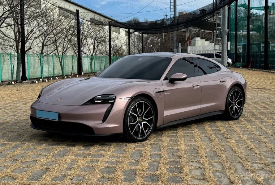 Porsche Taycan