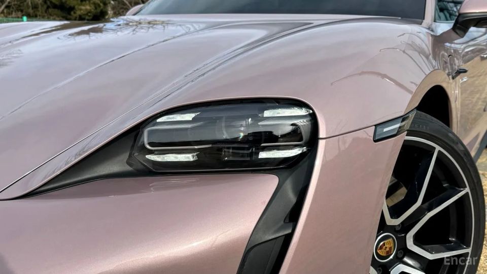 Porsche Taycan