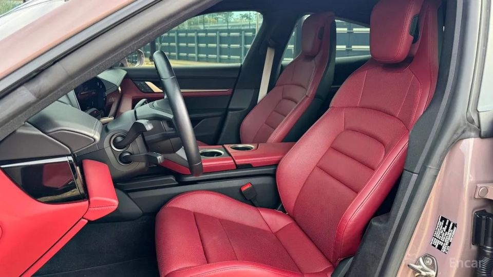 Porsche Taycan