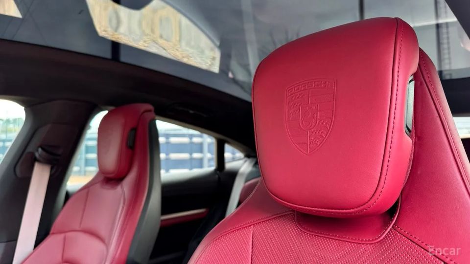 Porsche Taycan