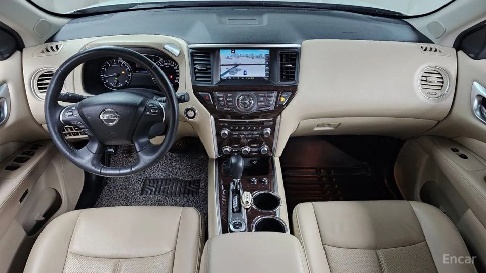 Nissan pathfinder