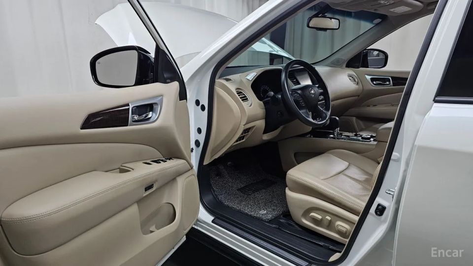 Nissan pathfinder