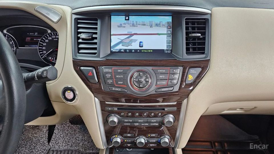Nissan pathfinder