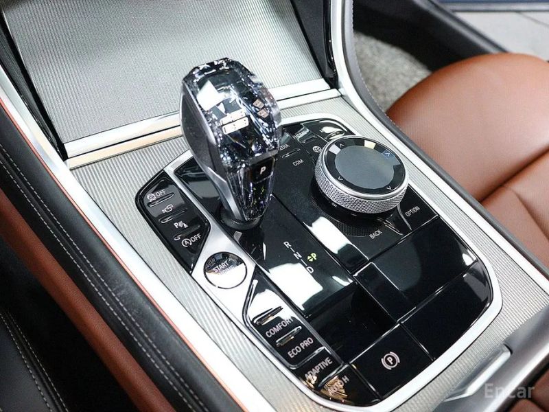 BMW 8-series