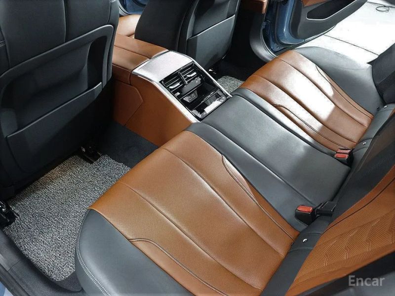 BMW 8-series