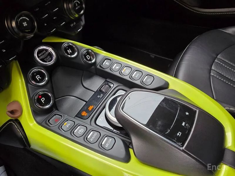Astonmartin Vantage