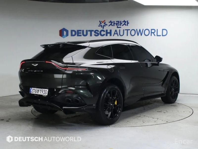 Astonmartin DBX