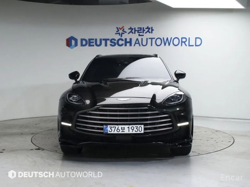 Astonmartin DBX
