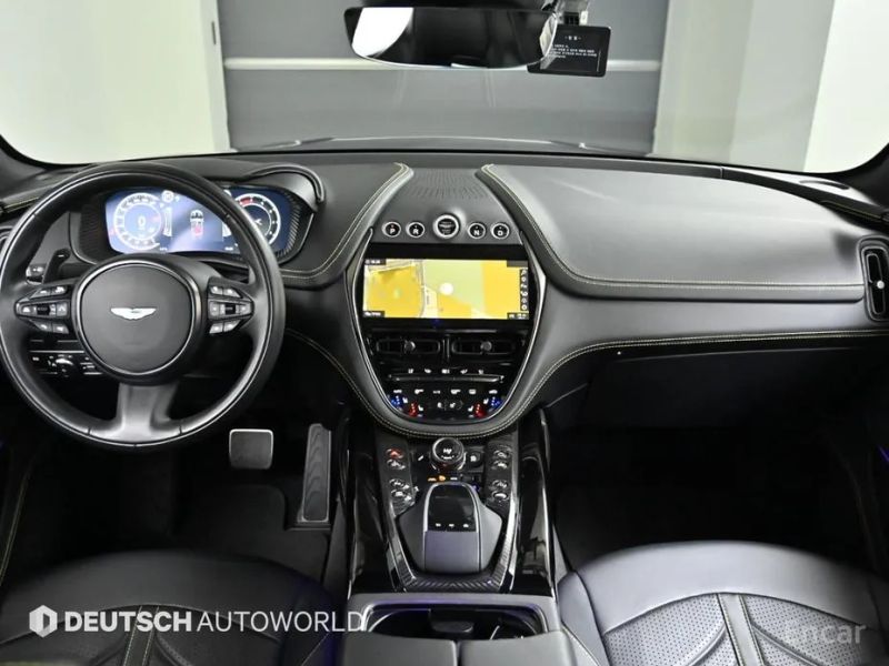 Astonmartin DBX
