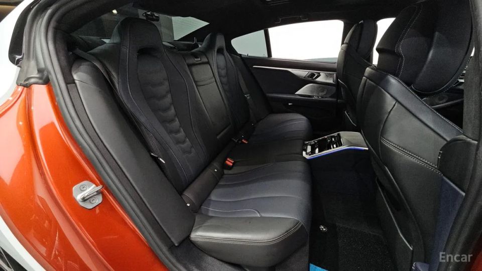 BMW 8-series