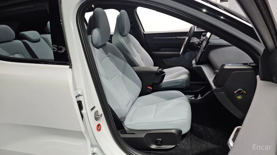 Volvo EX30