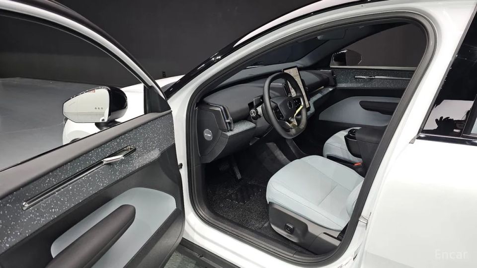 Volvo EX30