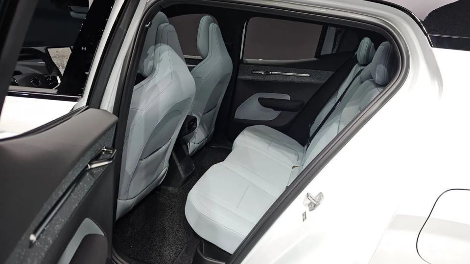 Volvo EX30
