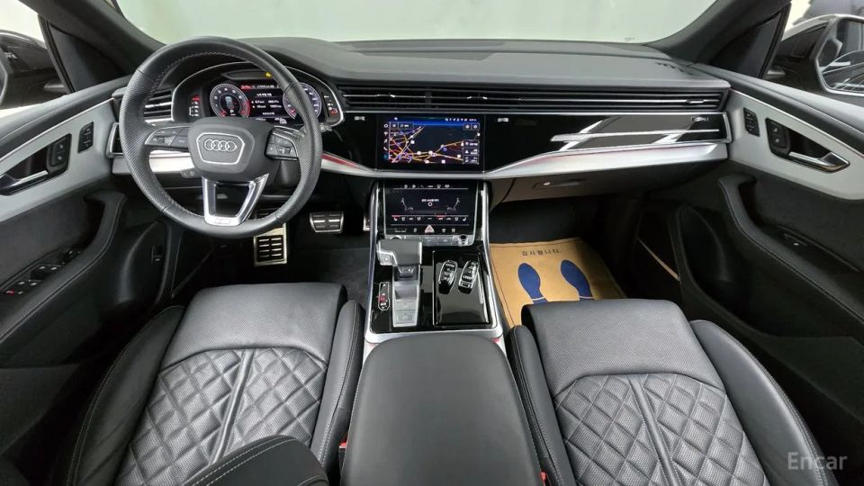 Audi Q8