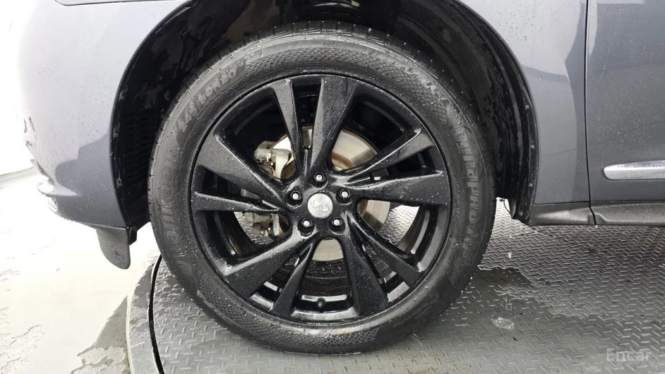 Infiniti JX