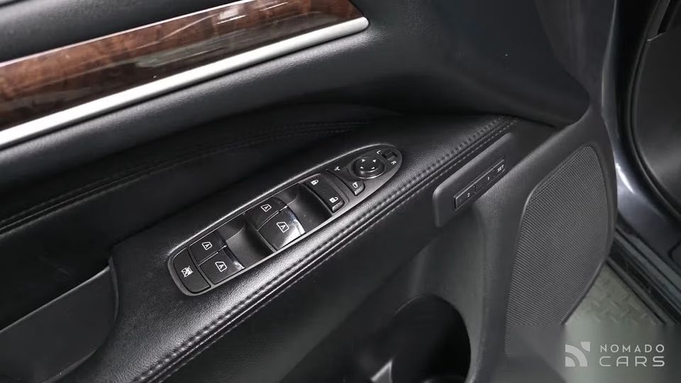 Infiniti JX