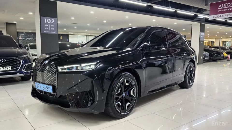 BMW ix