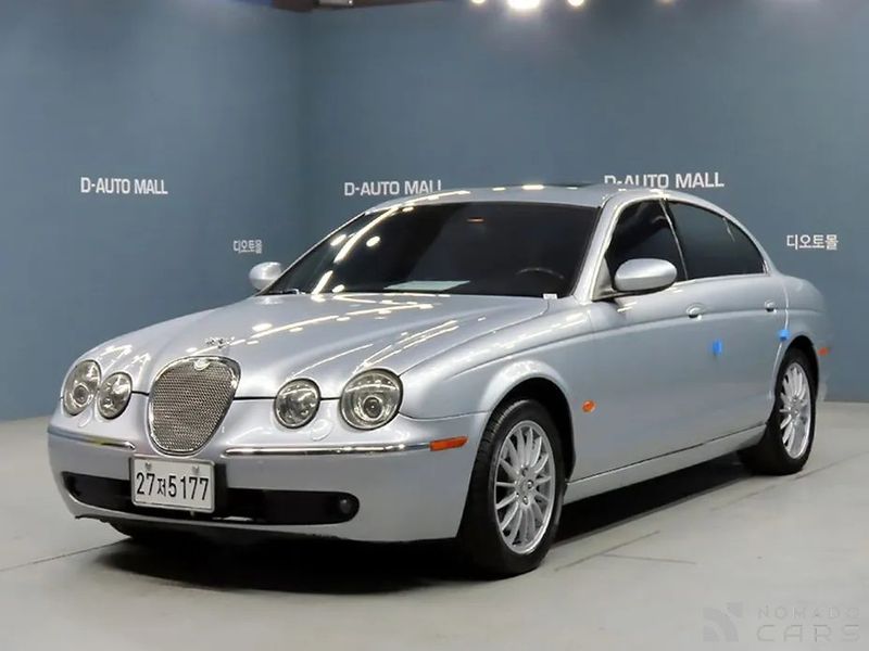 Jaguar S-TYPE