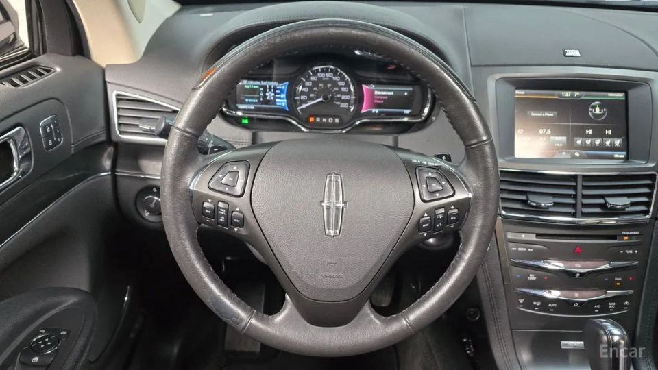 Lincoln MKT