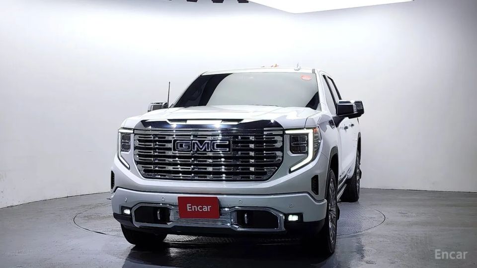 GMC Sierra