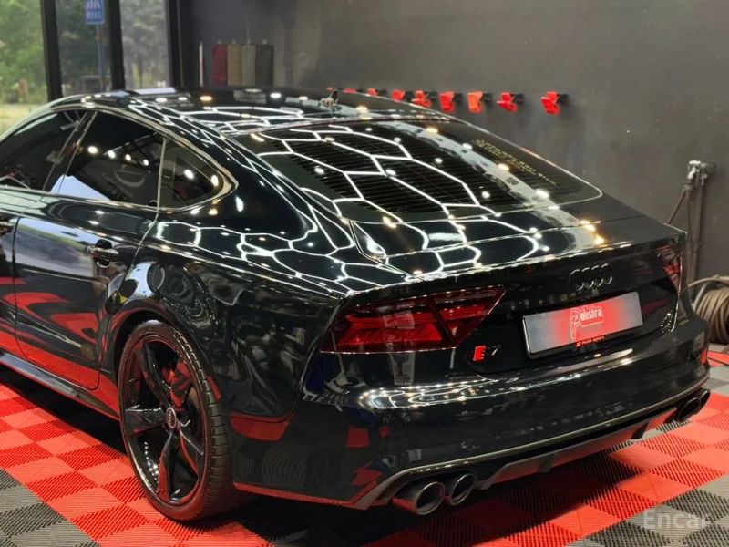 Audi S7