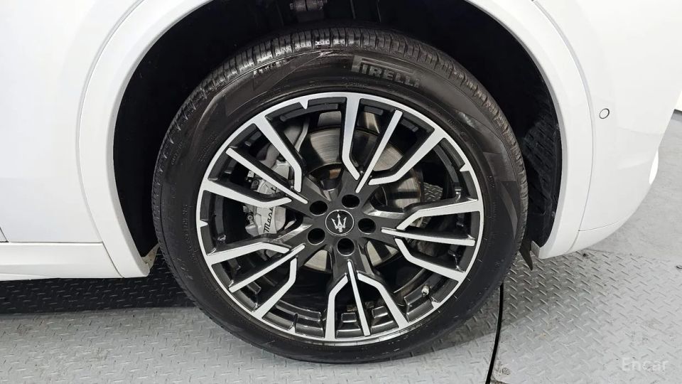 Maserati Grecale