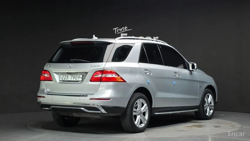 Mercedes-Benz M-class
