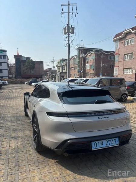 Porsche Taycan