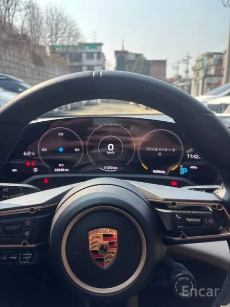 Porsche Taycan