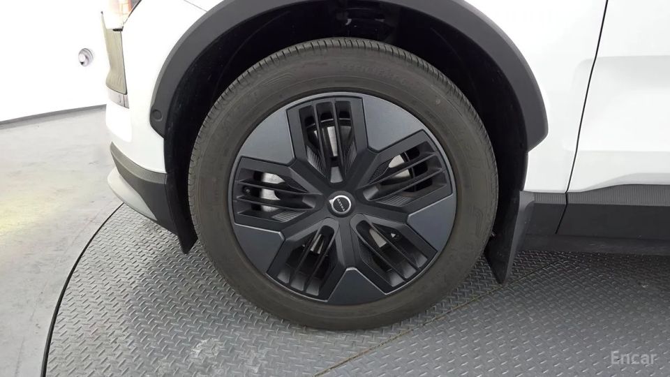 Volvo EX30