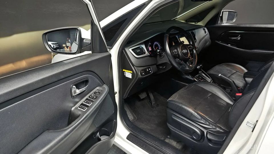Kia Carens