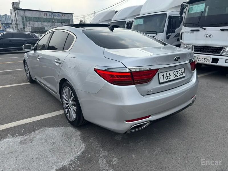Kia K9