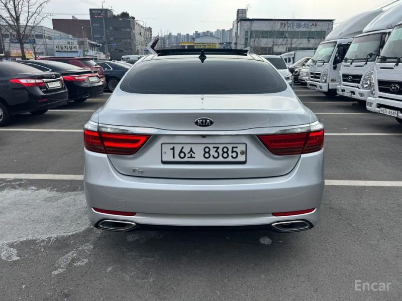 Kia K9