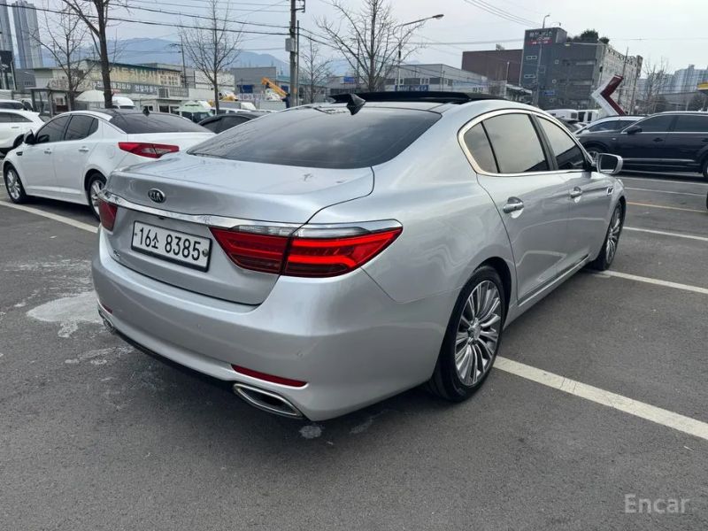Kia K9