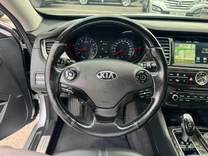 Kia K9