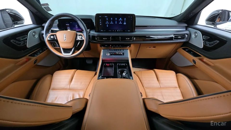 Lincoln Aviator