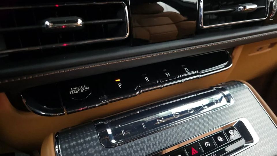 Lincoln Aviator
